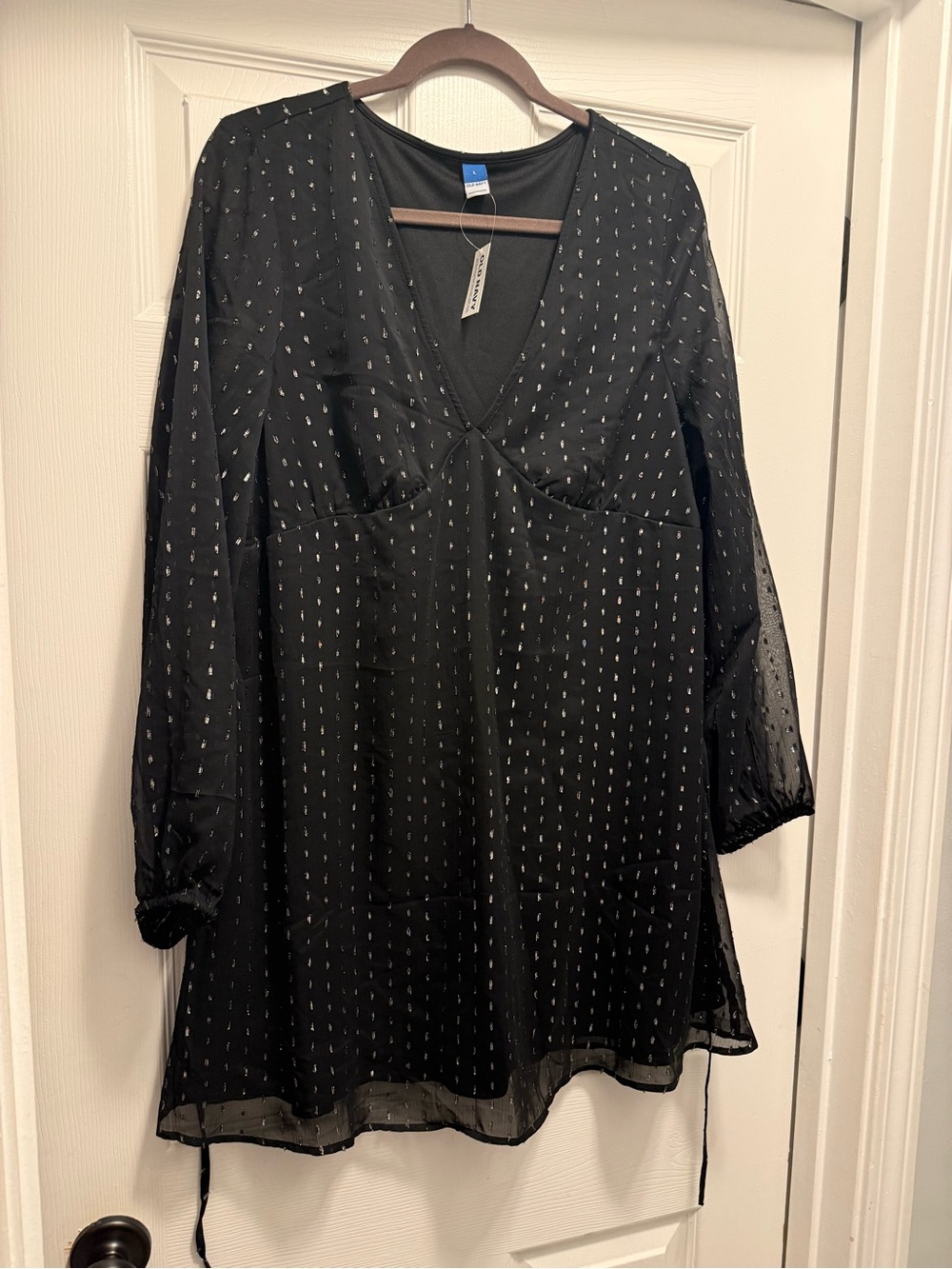 Black V-Neck Long Sleeve Tunic Top - old navy